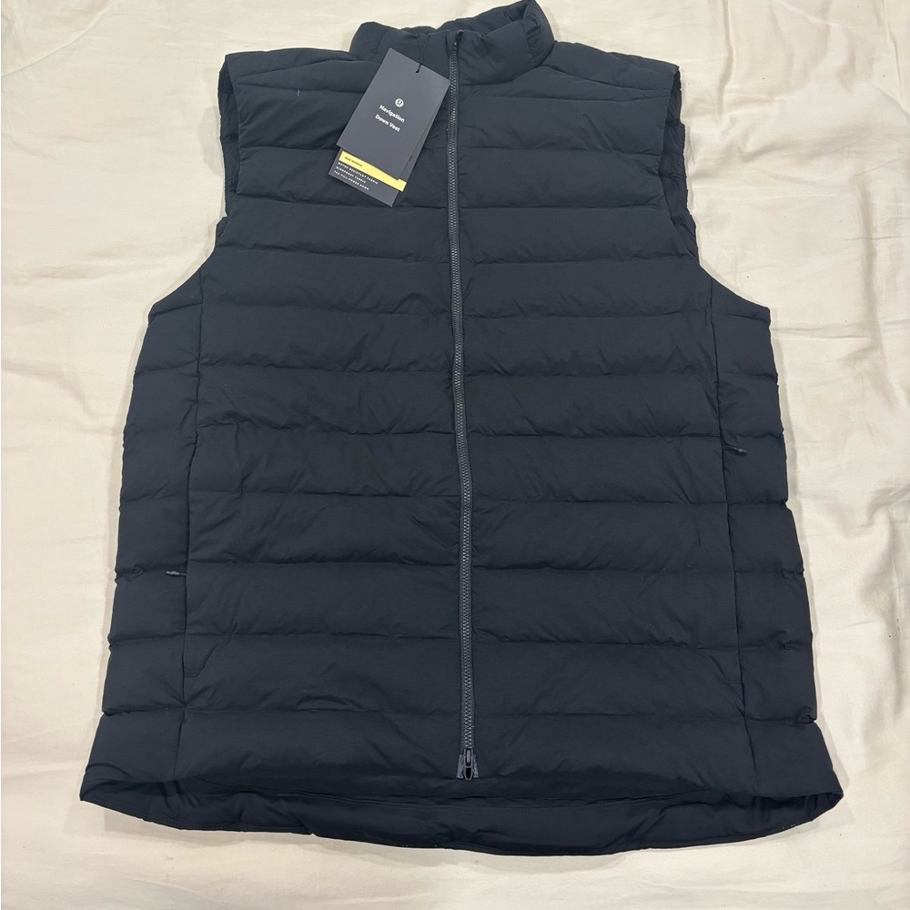 Lululemon navigation down vest new with tags size large